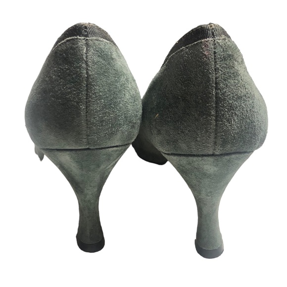 Carriage Court Gray Suede Heels - Picture 11 of 12